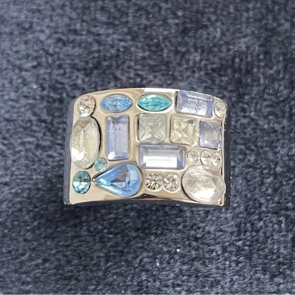 Guess Statement Ring - Picture 7 of 7